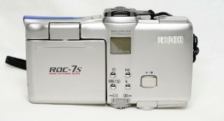Ricoh RDC - 7s Vintage Digital Camera (2001) w/32mb Smartmedia 4
