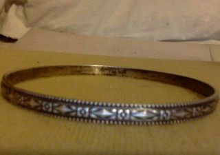 Vintage.  925 Vintage Sterling Silver Ladies Bangle Bracelet.  8 1/4 ".  1/4 " Wide.