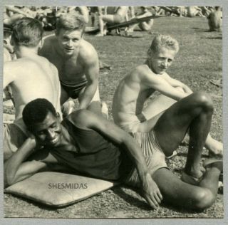 832 Group Of Shirtless Men At The Beach,  Vintage Gay Int Photo