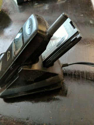 Vintage Samsung Cell Phone with extra battery and charger 2