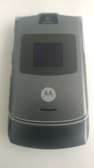 Motorola RAZR V3 - Gray (T - Mobile) Cellular Phone,  multiple chargers 2