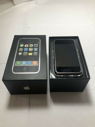 Apple Iphone First Generation 8gb W/accessories