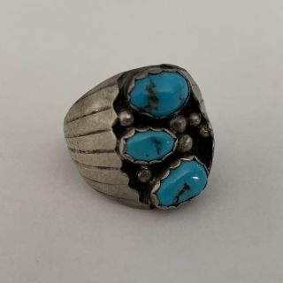 Vintage Mens Native Pueblo American Silver And Turquoise Ring 16.  6 Grams,  Size11