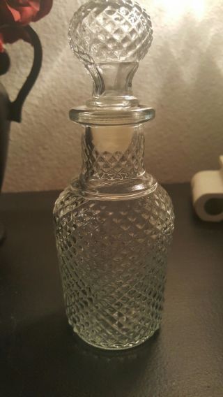 Vintage Avon Diamond Cut Clear Glass Perfume Bottle With Lid (e)
