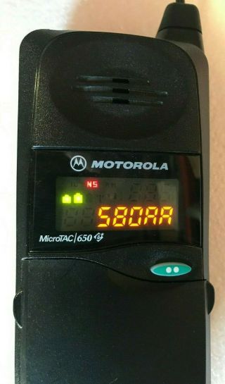 Vintage Motorola Microtac 650e Flip Cell Phone Micro Tac 650 E W/ Charger