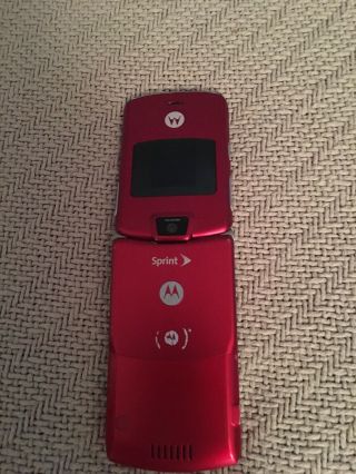 Vintage Motorola Razor Flip Phone In Red
