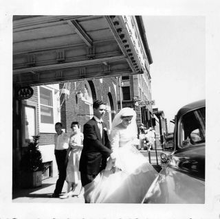 Wedding Near The Nuclear Fallout Shelter Bride & Groom Car Vtg 1950s Photo 202