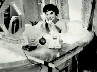1956 Vintage Photo Joan Collins Portrait Studio Pose In Bathtub For Opposite Sex