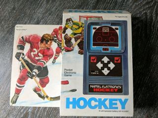 Vintage Mattel 1978 Hockey Electronic Handheld Video Game,  Complete.  Great