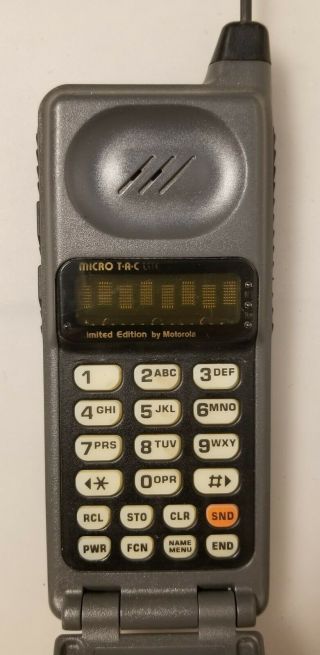 Vintage Motorola Flip Cellphone Cellular Phone F09HYD8363AG 2