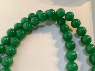 Vintage Jade Green Glass Hand Tied Bead Necklace w/ gold tone Leaf Clasp 25 