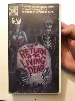 Vintage Return of the Living Dead (1985) VHS tape horror zombie movie Thorn HBO 3