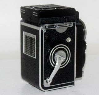 Rolleiflex 2.  8F TLR Camera Schneider Xenotar Lens Serial 2412895 8