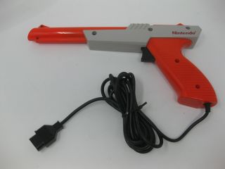 Nintendo Zapper Light Gun Vintage Red Nes