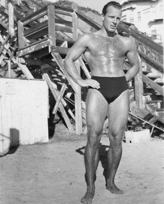 Vtg B&w 1940s - 1950s Muscle Beach Venice Beach Body Builder Gay Interest Photo