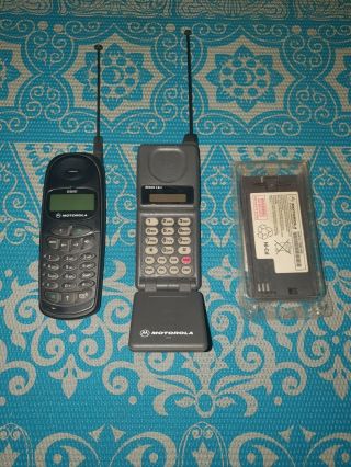 2 x Early 1990s Analog GSM Motorola Vintage Mobile Cell Phones pre Nokia days 2