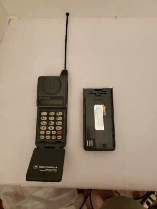 Vintage Motorola Digital Personal Communicator Flip Cellphone Model F09thd8463eg