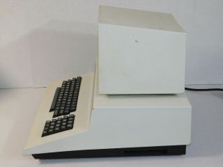 Rare Vintage 1970 ' s Commodore PET 2001 - 16 Personal Computer Desktop Keyboard PC 4