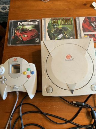 SEGA Dreamcast White Console w/ 2 controllers and Games Vintage Rare Video Game 2
