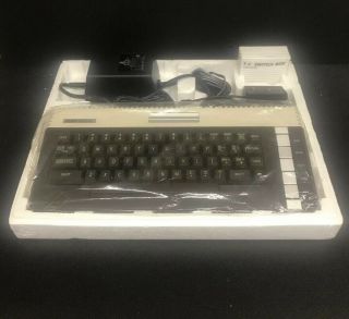 Atari 600xl Home Computer With Foam Packaging