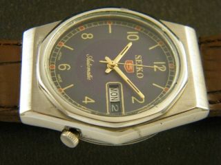 VINTAGE SEIKO 5 AUTOMATIC JAPAN MEN ' S DAY/DATE WATCH 219 - a123763 - 5 3