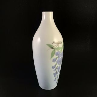 Vintage B & G Bing Grondahl 6 1/2 in Porcelain Vase w/ Wisteria Flower 2