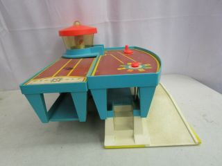 Vintage 1972 Fisher - Price LITTLE PEOPLE PLAY FAMILY AIRPORT 966 5