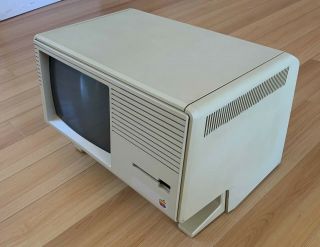 Rare Apple Lisa 2/5 with Keyboard and Mouse,  very 2