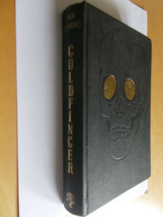 Ian Fleming - Goldfinger / 1st Edition / 1st Printing / 1st State DJ / Cape 1959 7