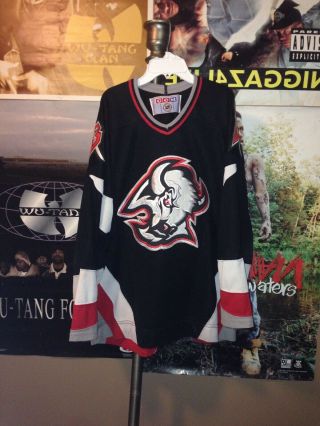 Buffalo Sabres Ccm Jersey Sz Large Vintage Goat Head Team Black White Red