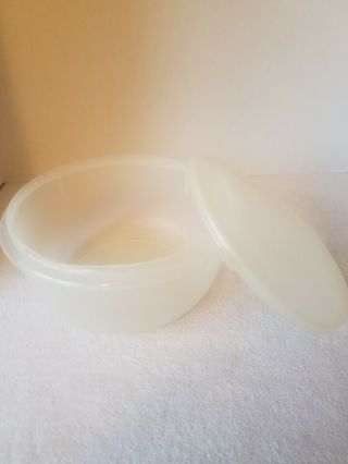 Vintage Tupperware 16 Cup White Mixing Bowl With Sheer Lid 272