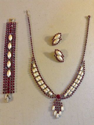 Vintage Signed Weiss Set Ruby Red Rhinestone Necklace Bracelet Clip On Earrings