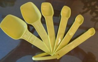 Vintage Tupperware Set Of 6 Yellow Measuring Spoons On Ring