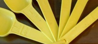 Vintage Tupperware Set of 6 Yellow Measuring Spoons on Ring 2