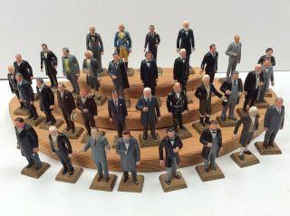 Vintage Marx American Presidents 33 Figures W/wood Display Stand