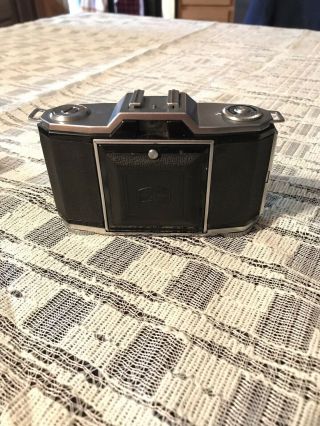 Zeiss Ikon 522/24 Camera With Xenar F:2.  8 Lens Vintage Germany
