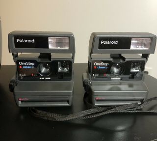 2 Vintage Polaroid One Step Close Up Cameras 600 Film