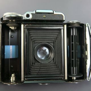 Carl Zeiss Ikon - Ikonta A 531 6x9 with Jena Tessar 7cm f3.  5 Lens 10