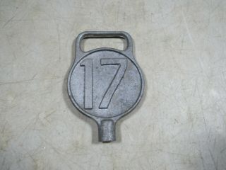 Vintage Diecast Metal 17th Hole Tee Golf Course Marker Numbers