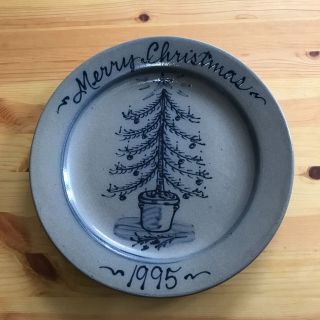 10.  5 " Vintage Rowe Pottery Plate Christmas Tree Salt Glazed 1995 Cambridge