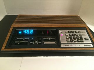 Vintage General Electric Programmable Clock Radio Alarm 4885