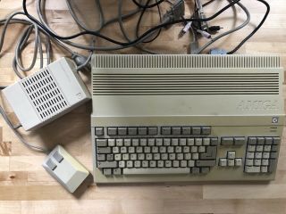 Commodore Amiga 500 Vintage 16 - Bit Computer W/ Power Supply And Mouse Powers On