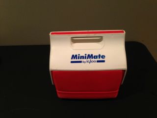 Vintage Igloo Mini Mate Lunch Box Cooler Ice Chest Maroon Push Button Side