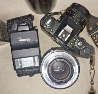 VINTAGE 35MM MINOLTA XD 11 CAMERA WITH ACCESSORIES AND LEATHER CARRYING BAG 8