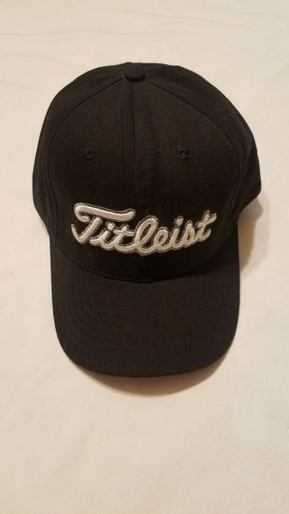 Vintage Titleist Adjustable Black White Stitch Cotton Baseball Cap Golf Hat