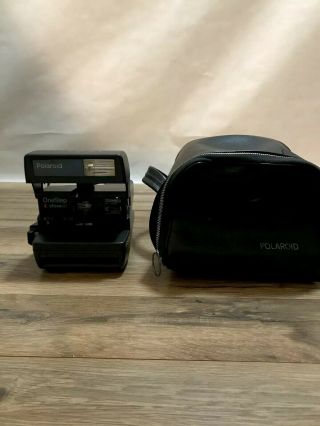 Vintage Polaroid 600 One Step Close Up Instant Film Camera with Strap and Bag 2