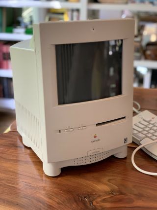 Macintosh Color Classic - Collectors Dream Stunning 8