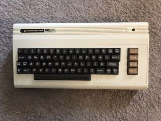 Commodore Vic 20 Computer - Early Style Pet Keyboard