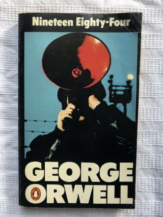 Penguin Books George Orwell Nineteen Eighty - Four