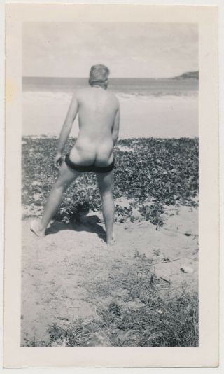 Nude Sailor Peeing ? Butt Back To Camera @ Beach Vtg Swimsuit Man Photo Gay Int